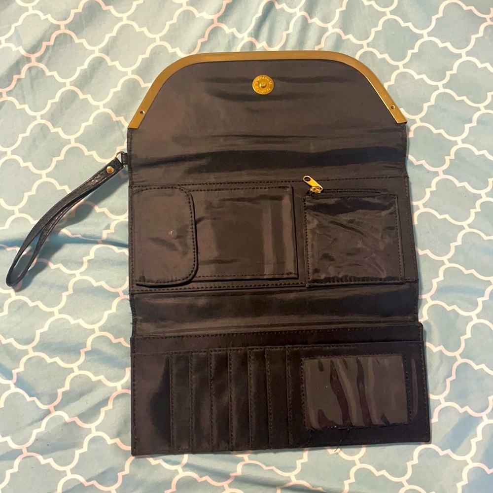 Wallet clutch